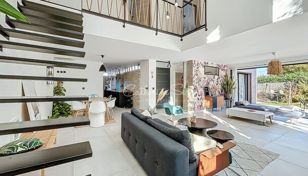 Villa / Maison 5 pièces  à vendre Aix-en-Provence 13100