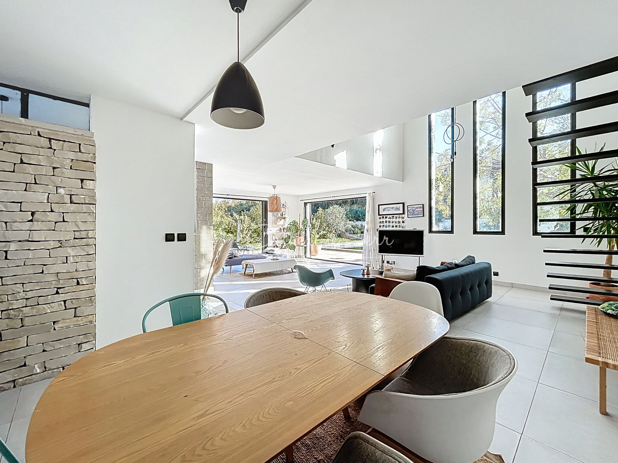 Villa / Maison 5 pièces  à vendre Aix-en-Provence 13100