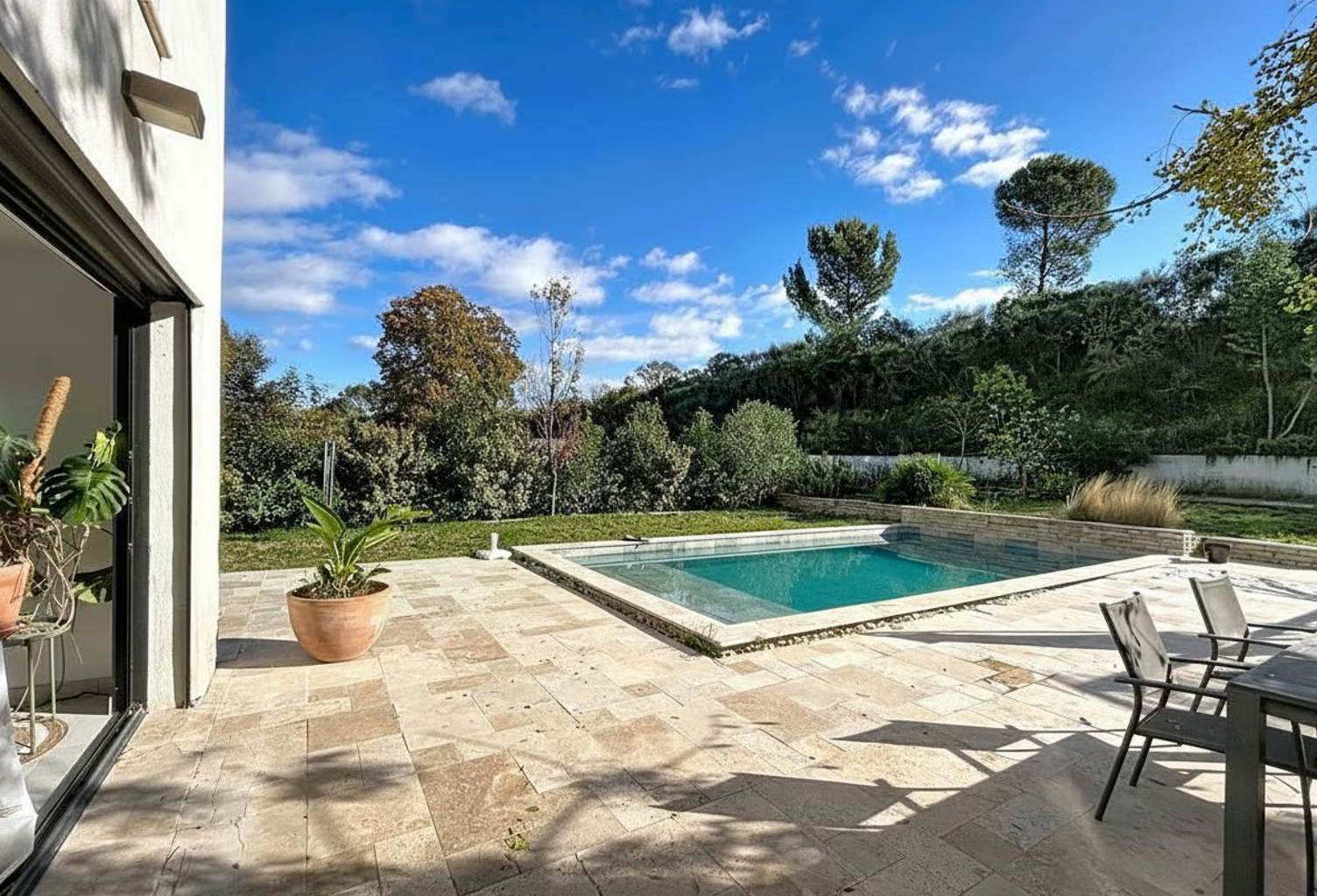 Maison Contemporaine à deux pas d'Aix en Provence — photo 1