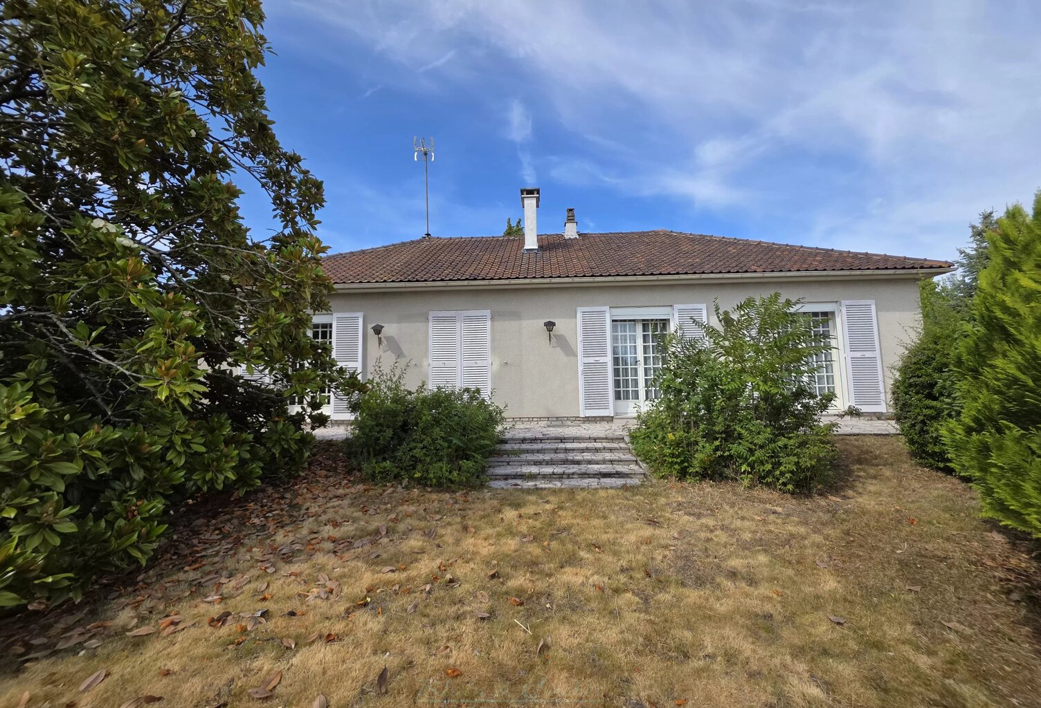 Belle villa de plain-pied style Île-de-France – Villemandeur Centre — photo 1
