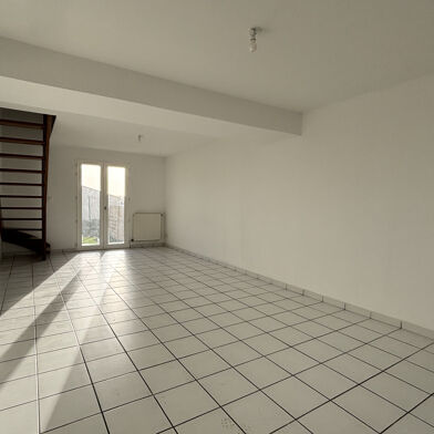 Maison 4 pièces 900 €