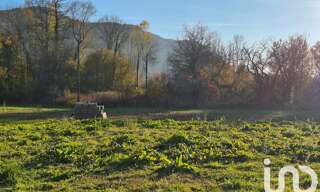 Terrain  738 m² à vendre à Vions (73310)