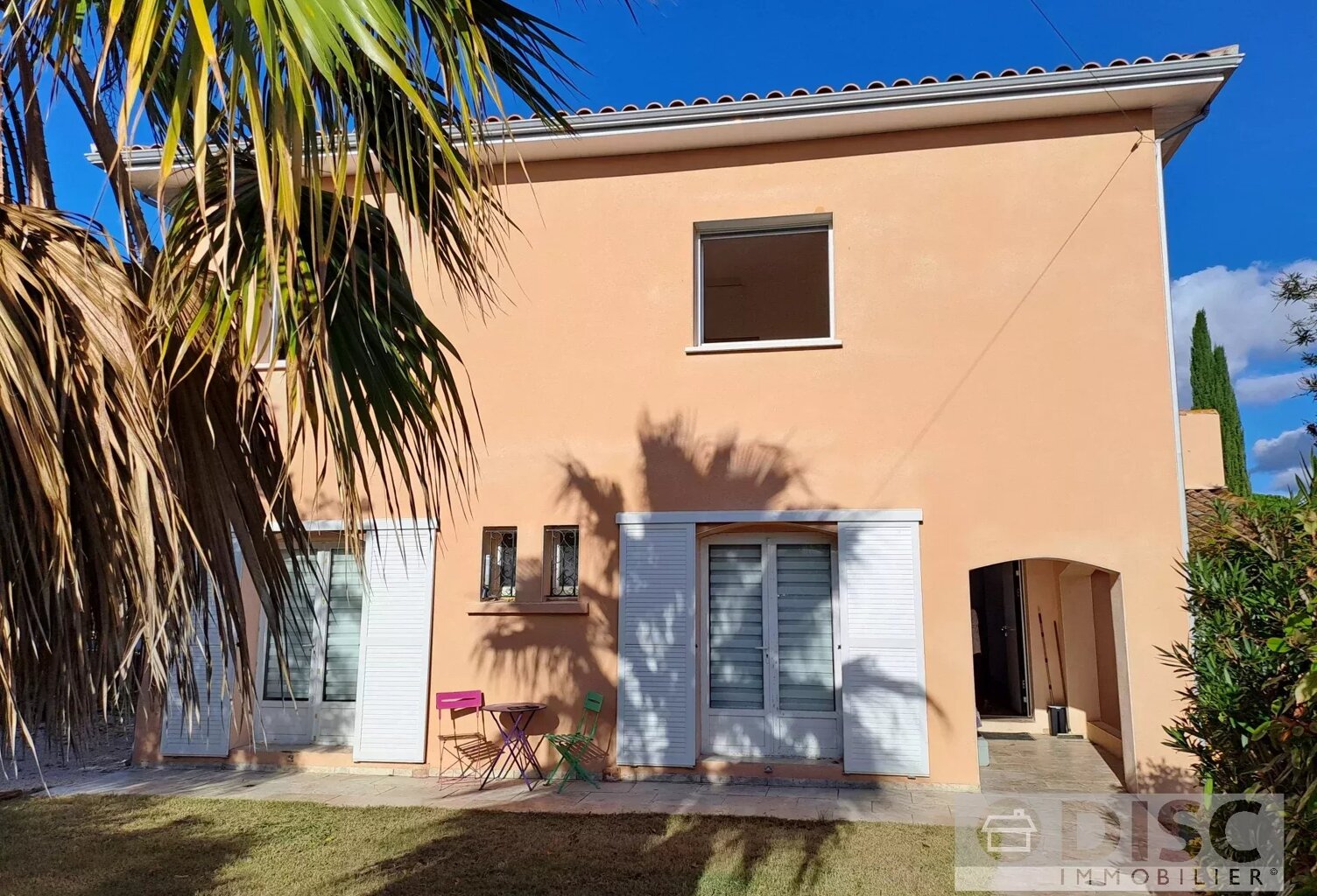 Belle maison avec 4 chambres, jardin et piscine — photo 1