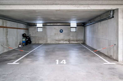 Garage  33000 €
