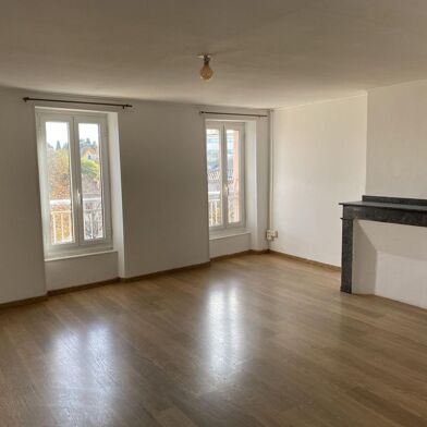 Appartement 3 pièces 730 €