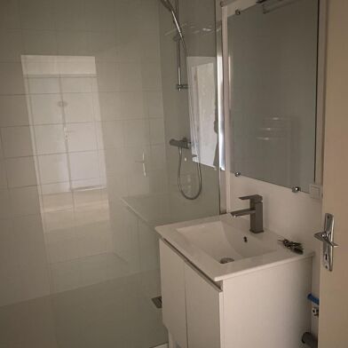 Appartement 3 pièces 720 €