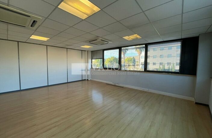 BUREAUX à LOUER — photo 4