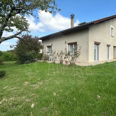 Maison 8 pièces 300000 €