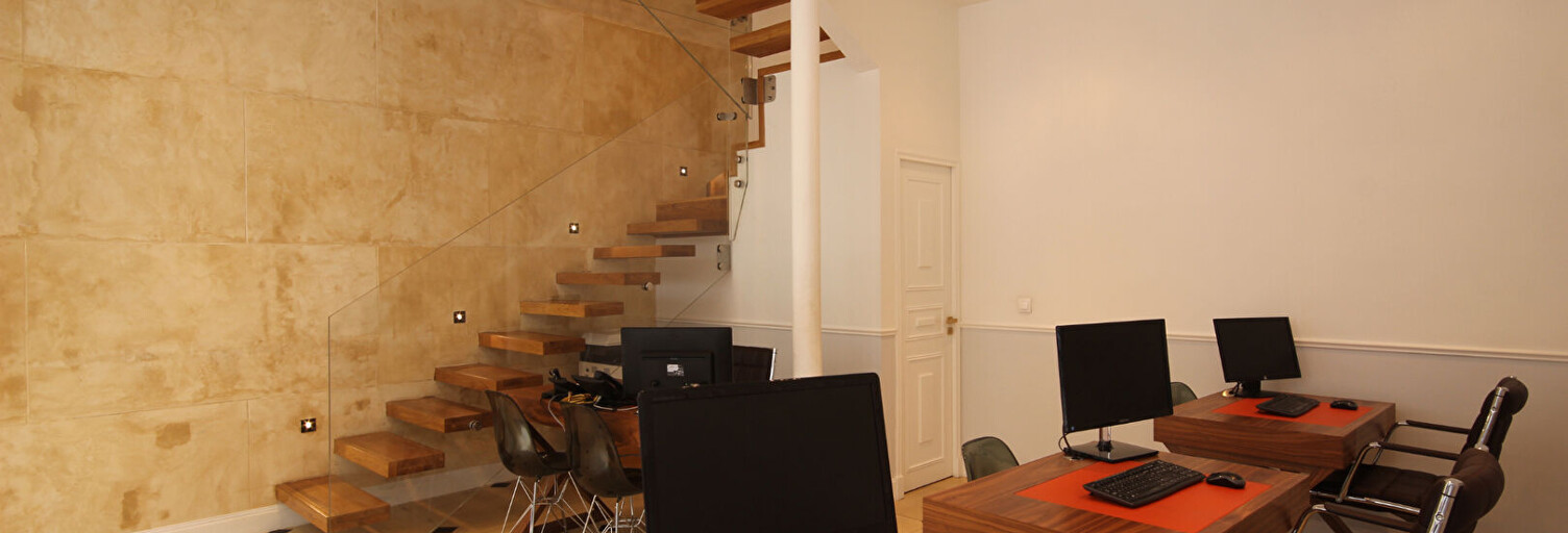 Commerce  43 m² à louer à Paris 8 (75008)