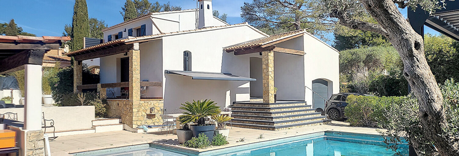 Maison 5 Pièces 150 m² à louer à Sanary-sur-Mer (83110)