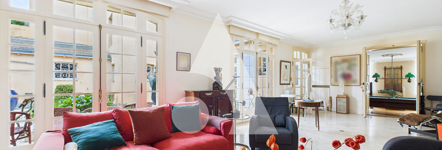 Maison 8 Pièces 247 m² à vendre à La Roche-sur-Yon (85000)