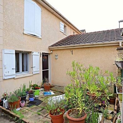 Maison 4 pièces 260000 €