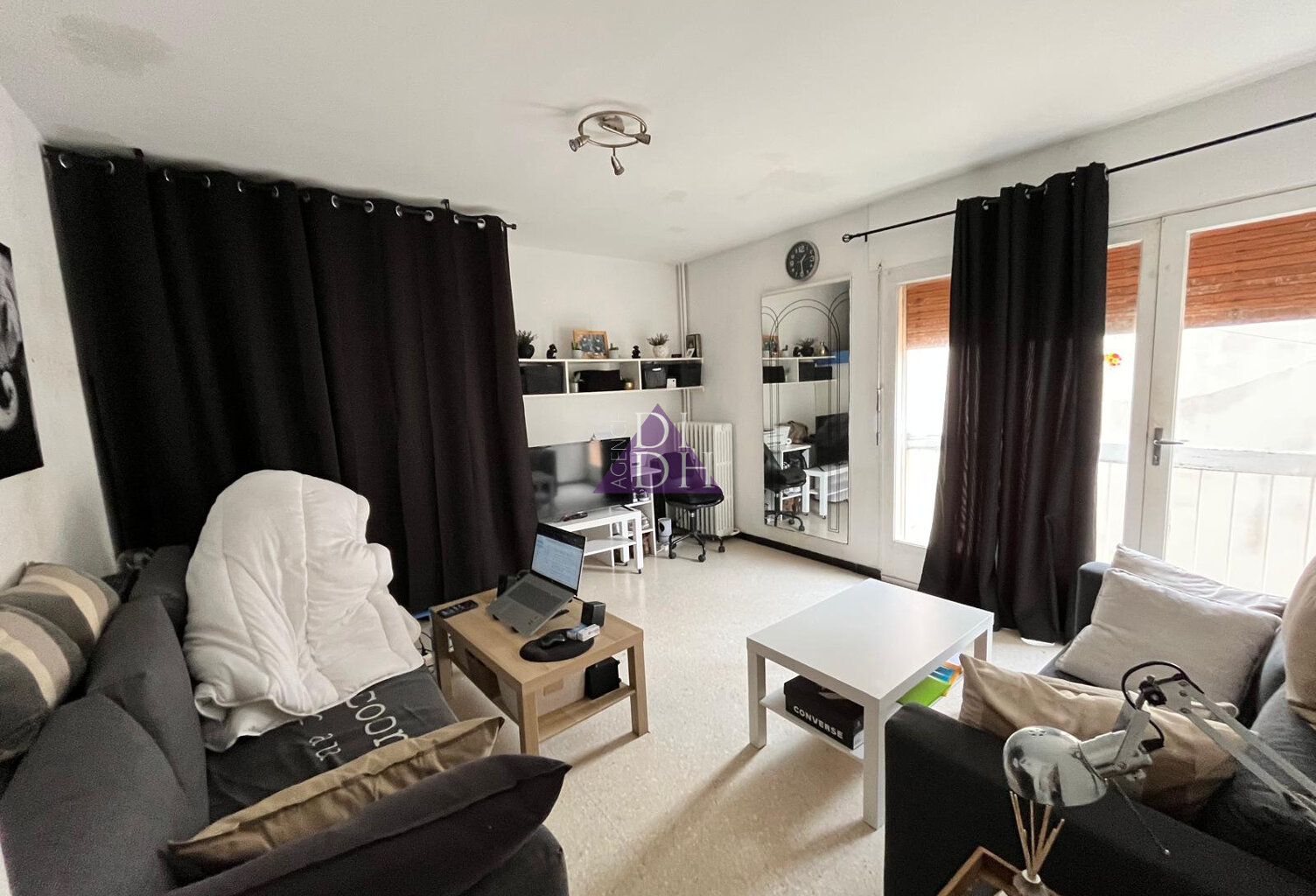 Pour investisseur studio avec cave et stationnement et locat — photo 1
