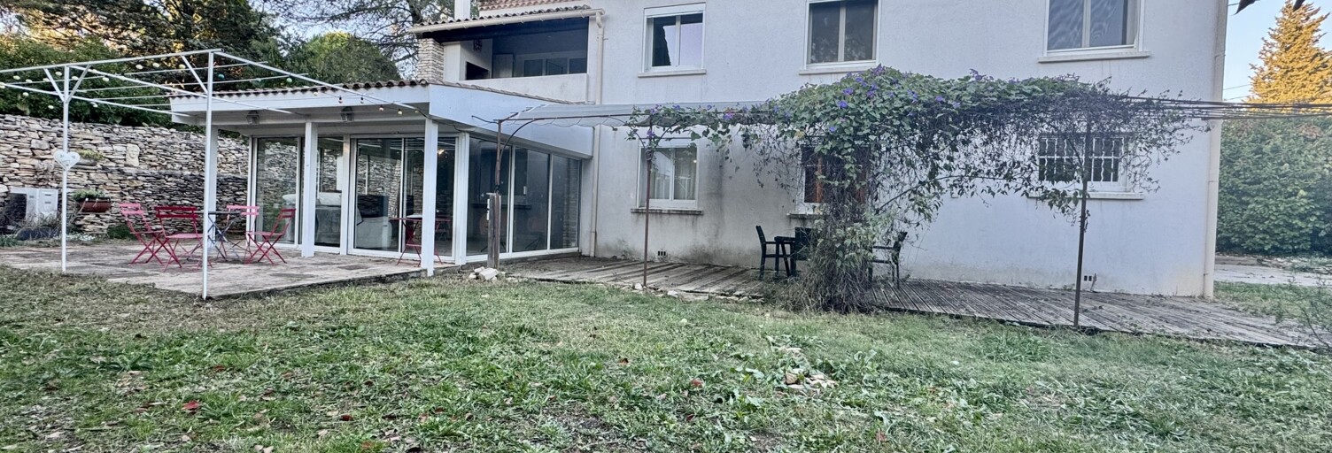 Maison 11 Pièces 310 m² à vendre à Nîmes (30000)