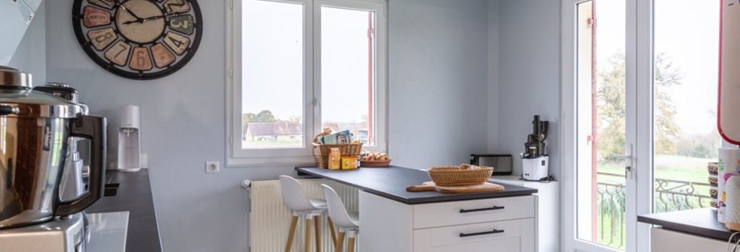 Maison 8 Pièces 243 m² à vendre à Jumilhac-le-Grand (24630)