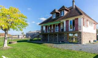 Maison 8 Pièces 243 m² à vendre à Jumilhac-le-Grand (24630)