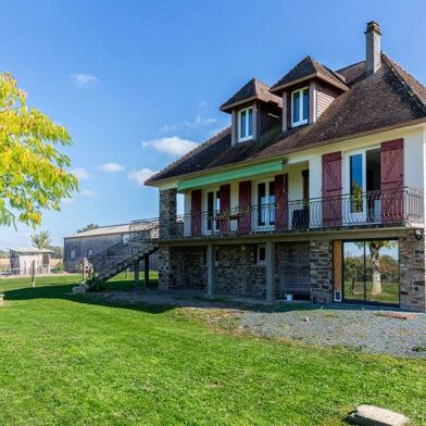 Maison 8 pièces 241960 €