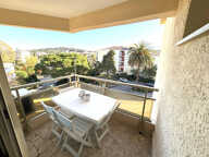 Superbe appartement T2 rénové à 300m des plages et de la mer de Sainte-Maxime. — photo 4