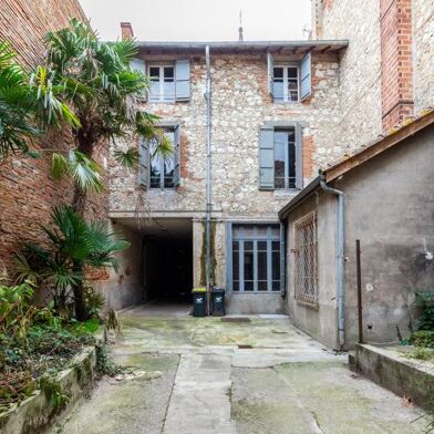 Immeuble  178856 €