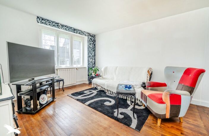 Maison en pierre de 6 pièces principales — photo 2