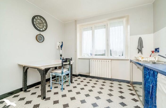 Maison en pierre de 6 pièces principales — photo 4