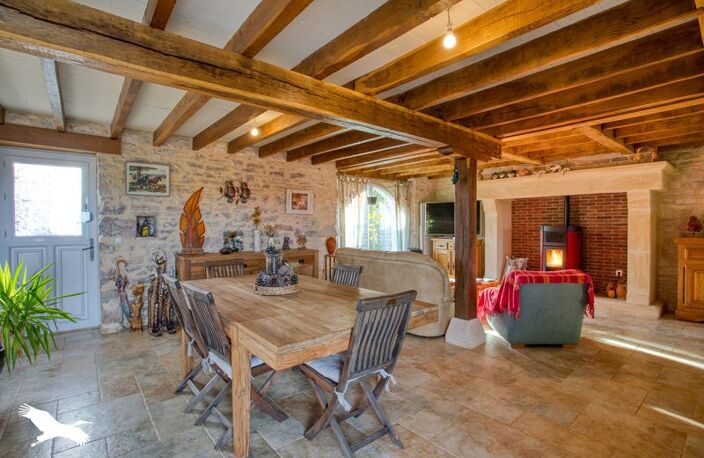 Maison en pierre de 6 pièces principales — photo 4
