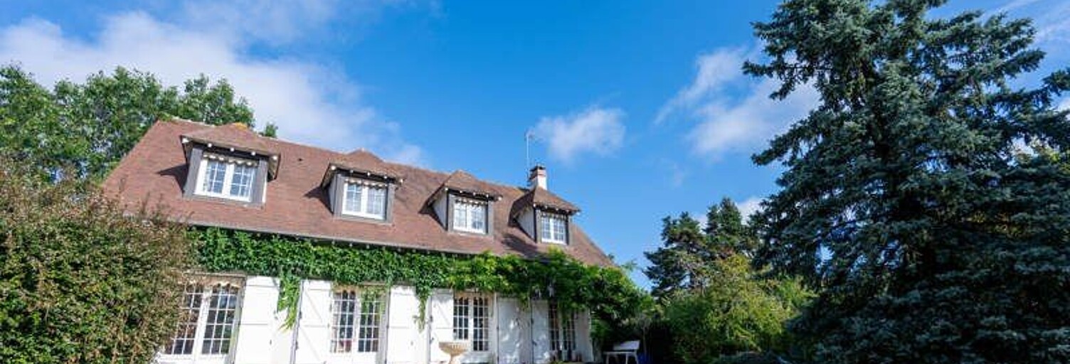 Maison 8 Pièces 191 m² à vendre à Bourges (18000)