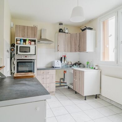 Appartement 3 pièces 215000 €