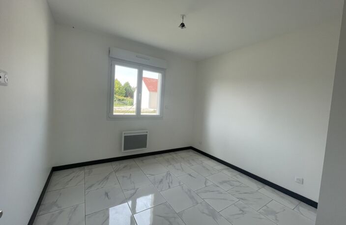 Vente maison 4 pièces 92 m² Gy-en-Sologne (41230) — photo 5
