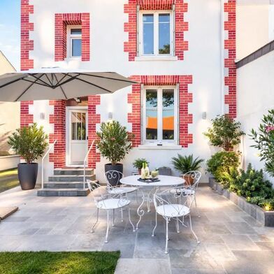 Maison 6 pièces 427384 €
