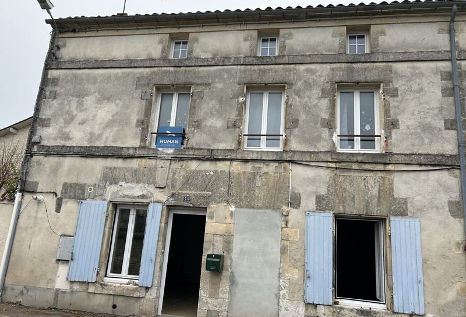 Maison de ville de 6 pièces principales — photo 1