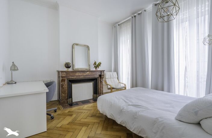 Vente appartement 3 pièces 77 m² Bordeaux (33000) — photo 3