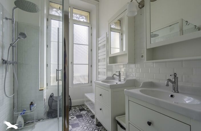 Vente appartement 3 pièces 77 m² Bordeaux (33000) — photo 4