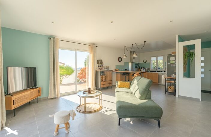 Contemporaine de 4 pièces principales — photo 2