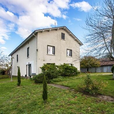 Maison 8 pièces 369600 €