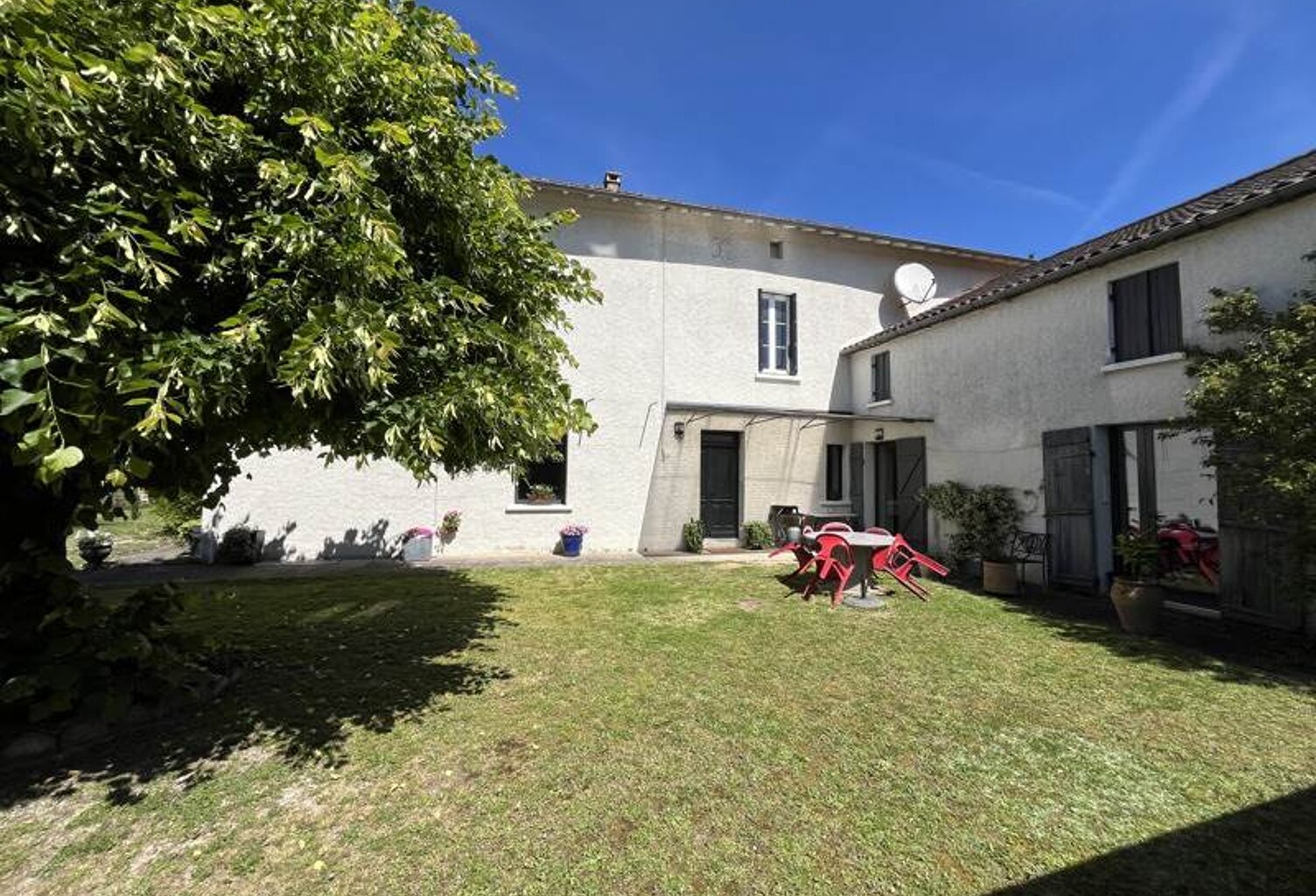 Maison de bourg de 8 pièces principales — photo 1