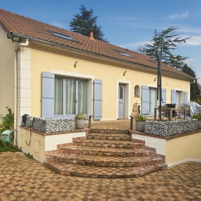 Maison 8 pièces 599000 €