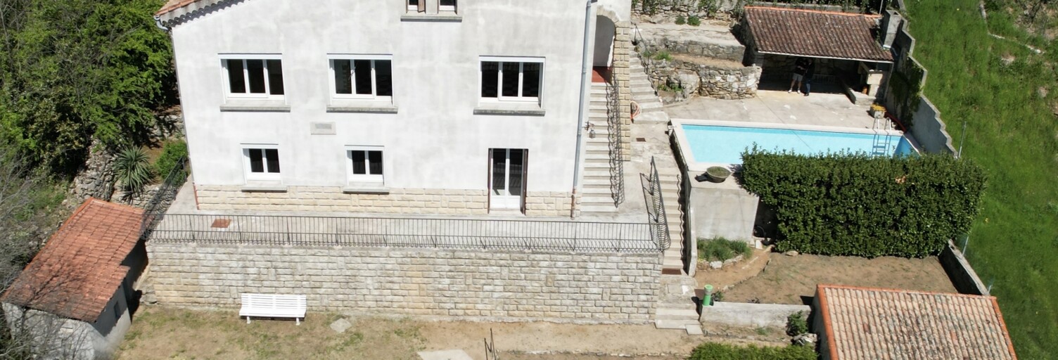 Maison 8 Pièces 205 m² à vendre à Aubenas (07200)