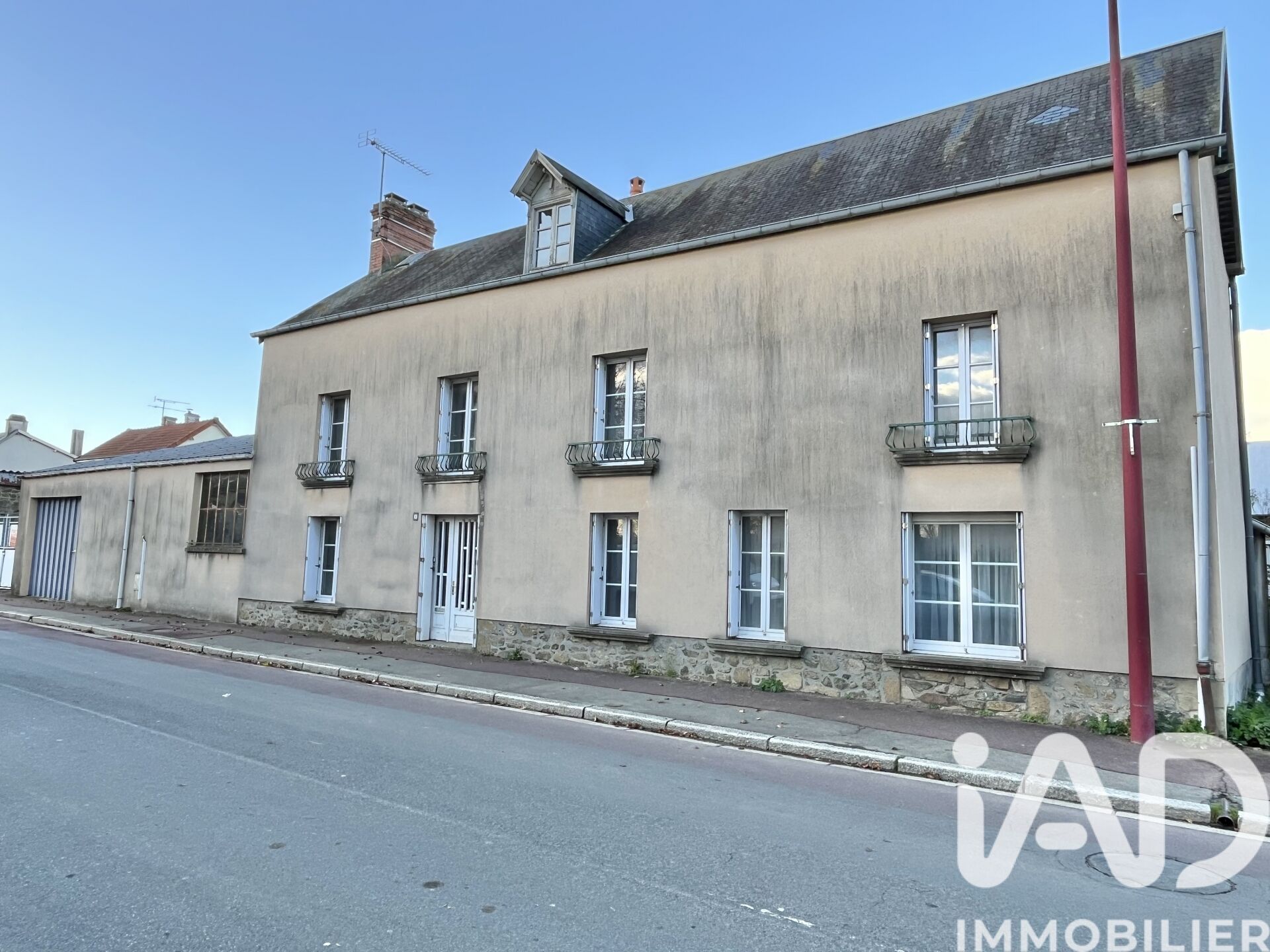 St-Sauveur-Lendelin - 97m² - 4p. - 3ch.