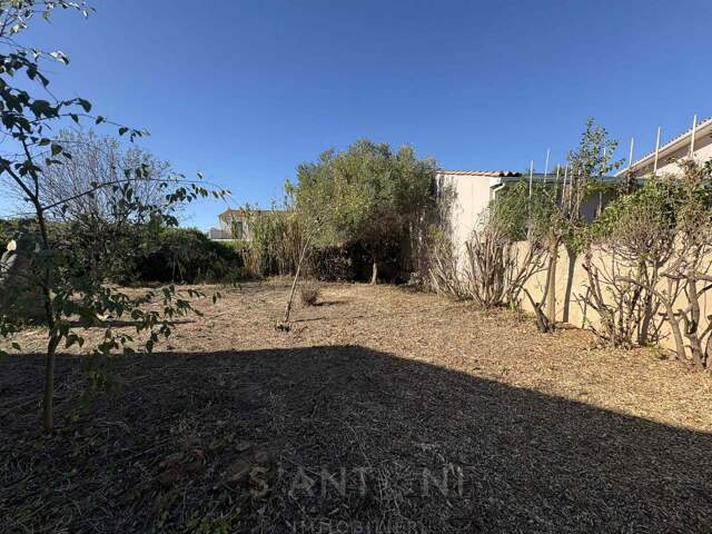 Terrain constructible — photo du bien