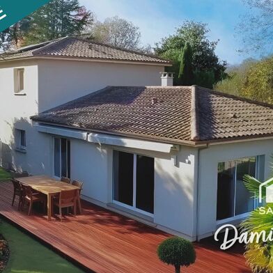 Maison 6 pièces 499000 €