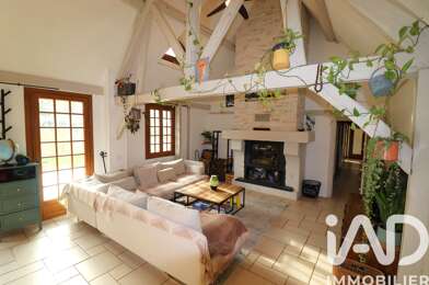 Maison 8 pièces 400000 €