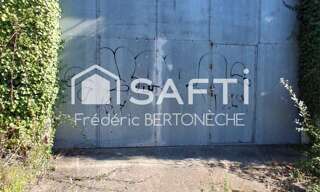 Immeuble  1000 m² à vendre à Les Églisottes-et-Chalaures (33230)