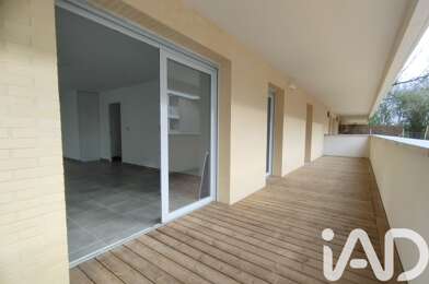 Appartement 3 pièces 890 €
