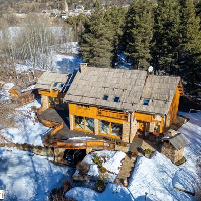 Maison 8 pièces 3300000 €