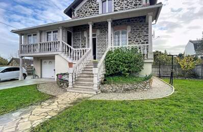 MAISON 7 PIECES - VILLEMOMBLE PLATEAU D'AVRON — photo du bien