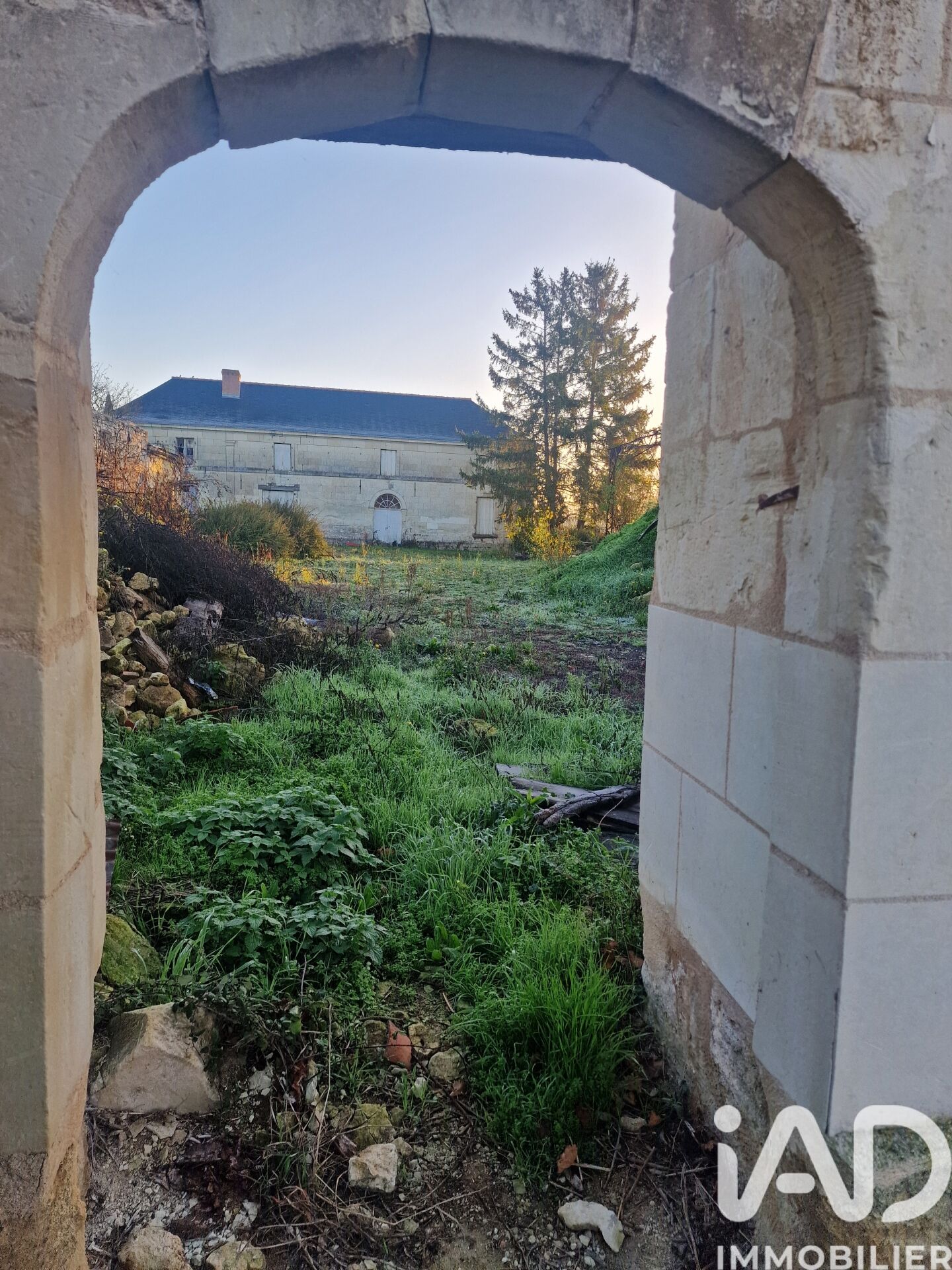 St-Macaire-Du-Bois - 195m² - 7p. - 4ch.