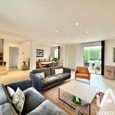 Maison 6 pièces 549000 €