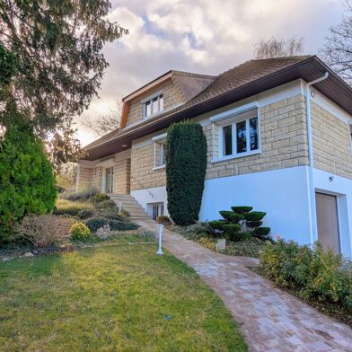 Maison 8 pièces 540000 €