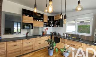 Maison 5 Pièces 205 m² à vendre à Mézières-en-Santerre (80110)